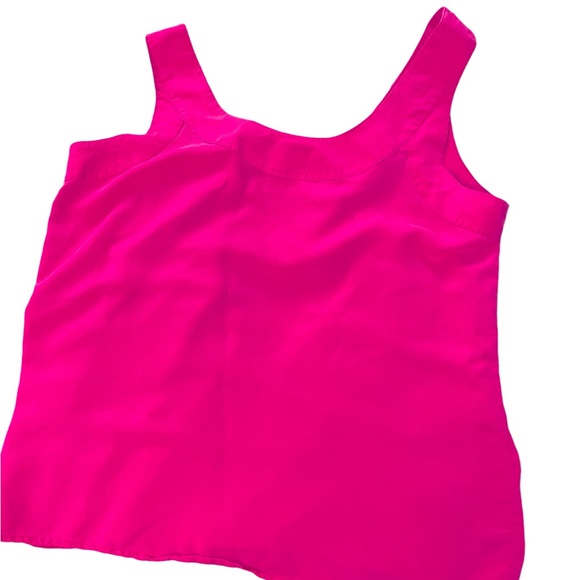 Vintage piece. Lovely deep pink 100% silk top. - Picture 2 of 3